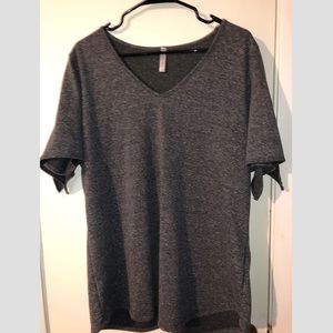 Open-shoulder Tee